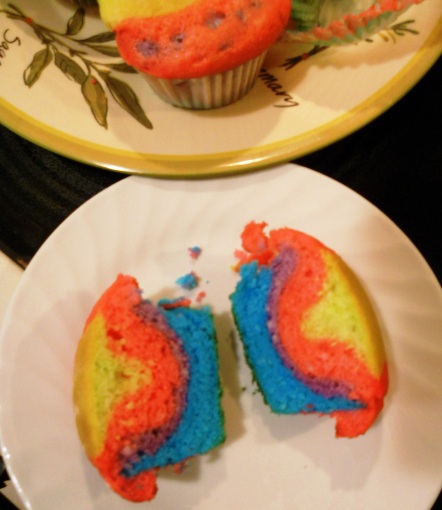 tie dye cupcakes